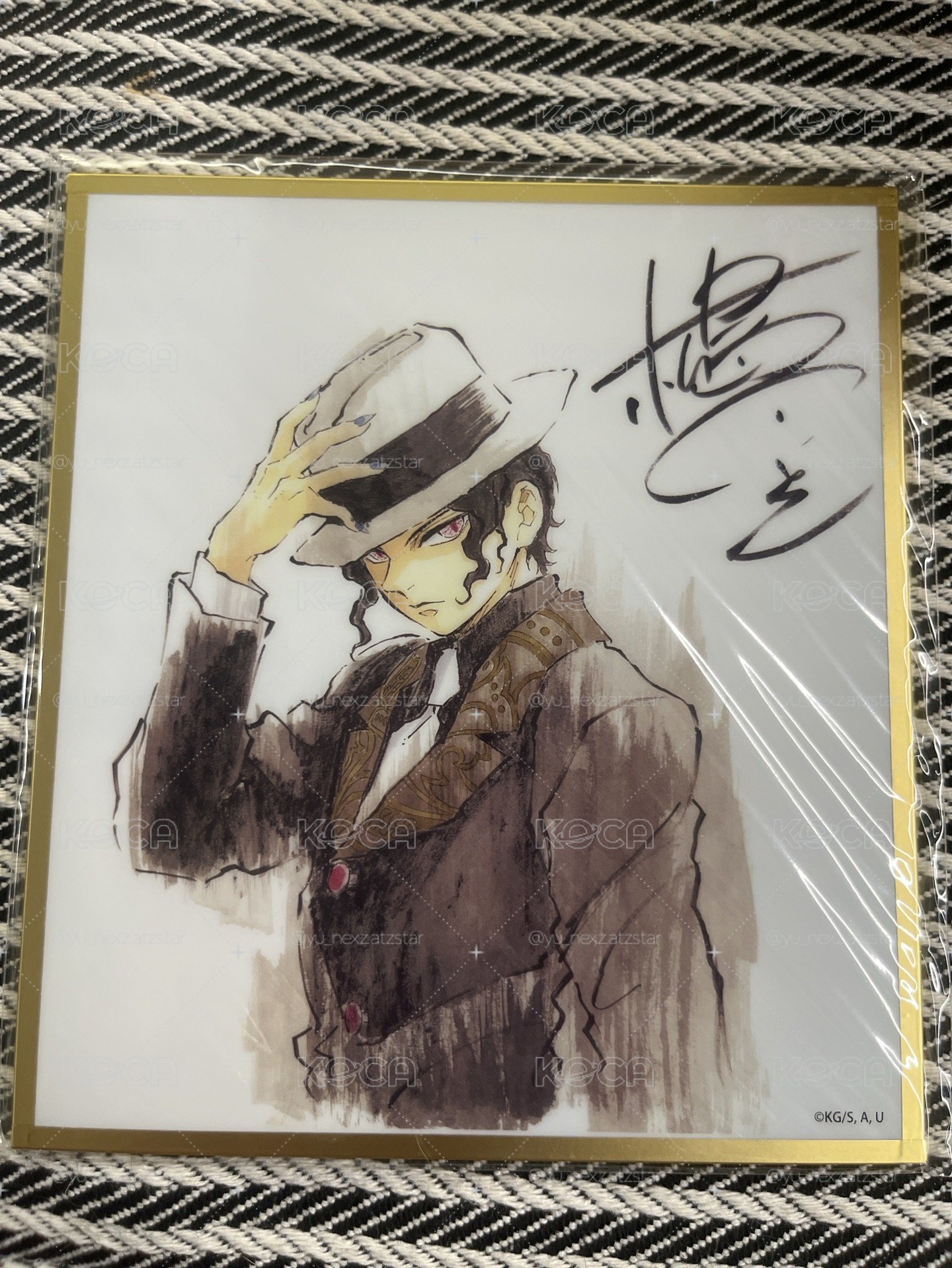 B21壓克力色紙無慘