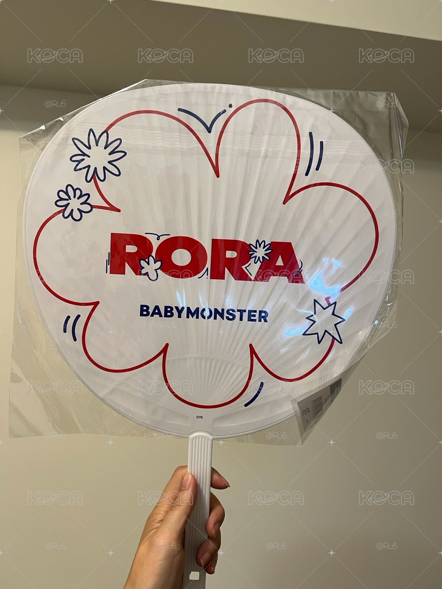 售 日巡短T M號+rora扇子