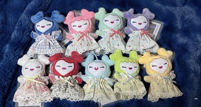 TWICE LOVELYS GIGO 小相框娃套組（九入），含志效或彩瑛痛包擇一！ 