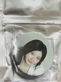 彩領人像徽章