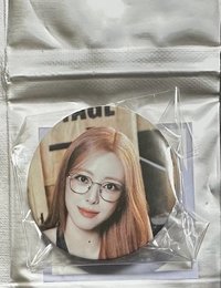 有娜人像徽章