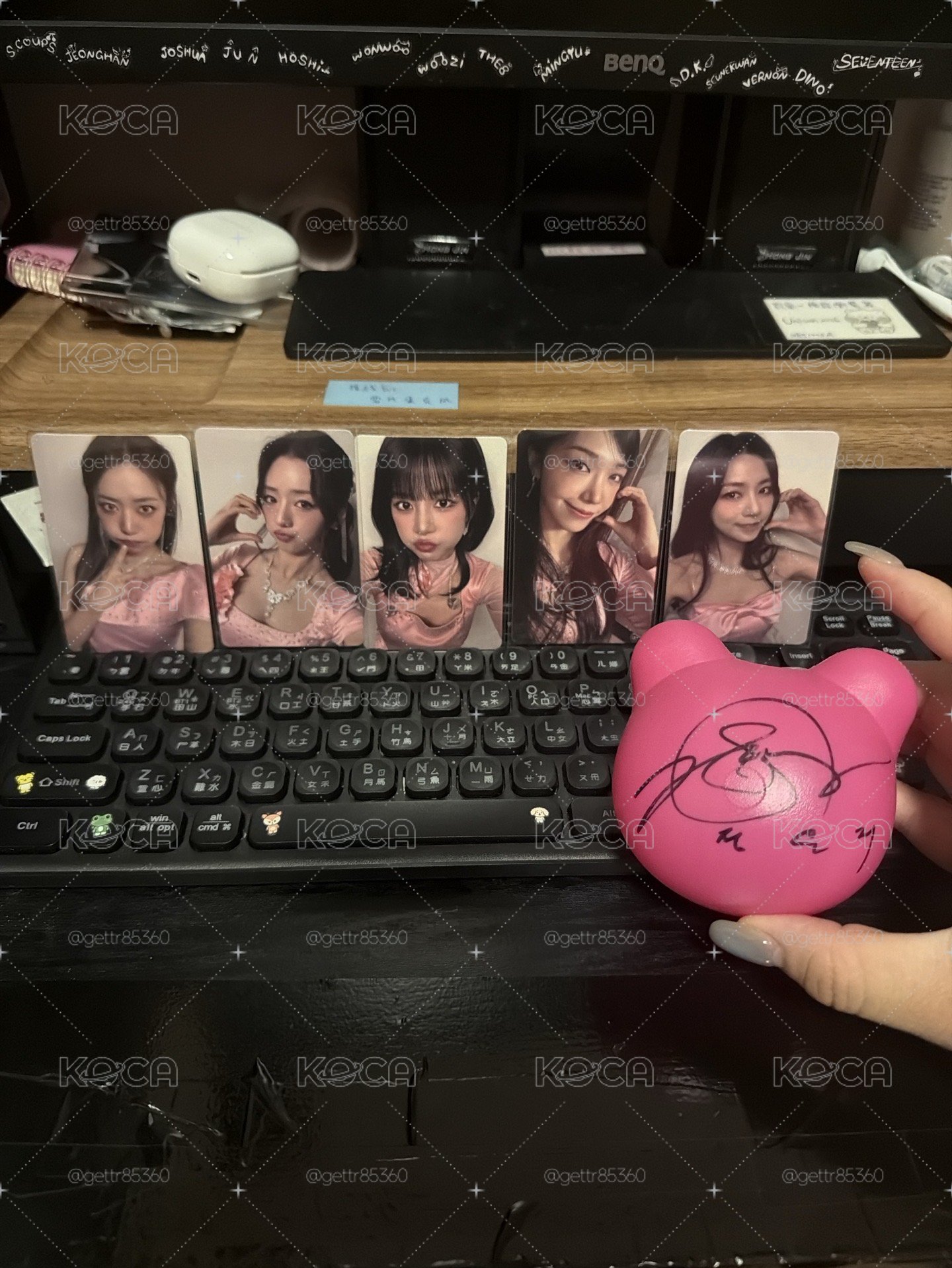 apink高雄演唱會小卡+恩地簽名球
