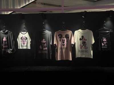香港快閃店購入 黑色短袖米奇 S號