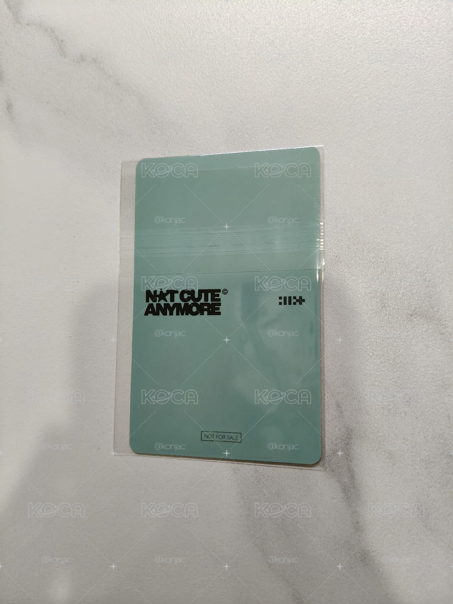 ⚪NOT CUTE ANYMORE 環球 幸運卡 