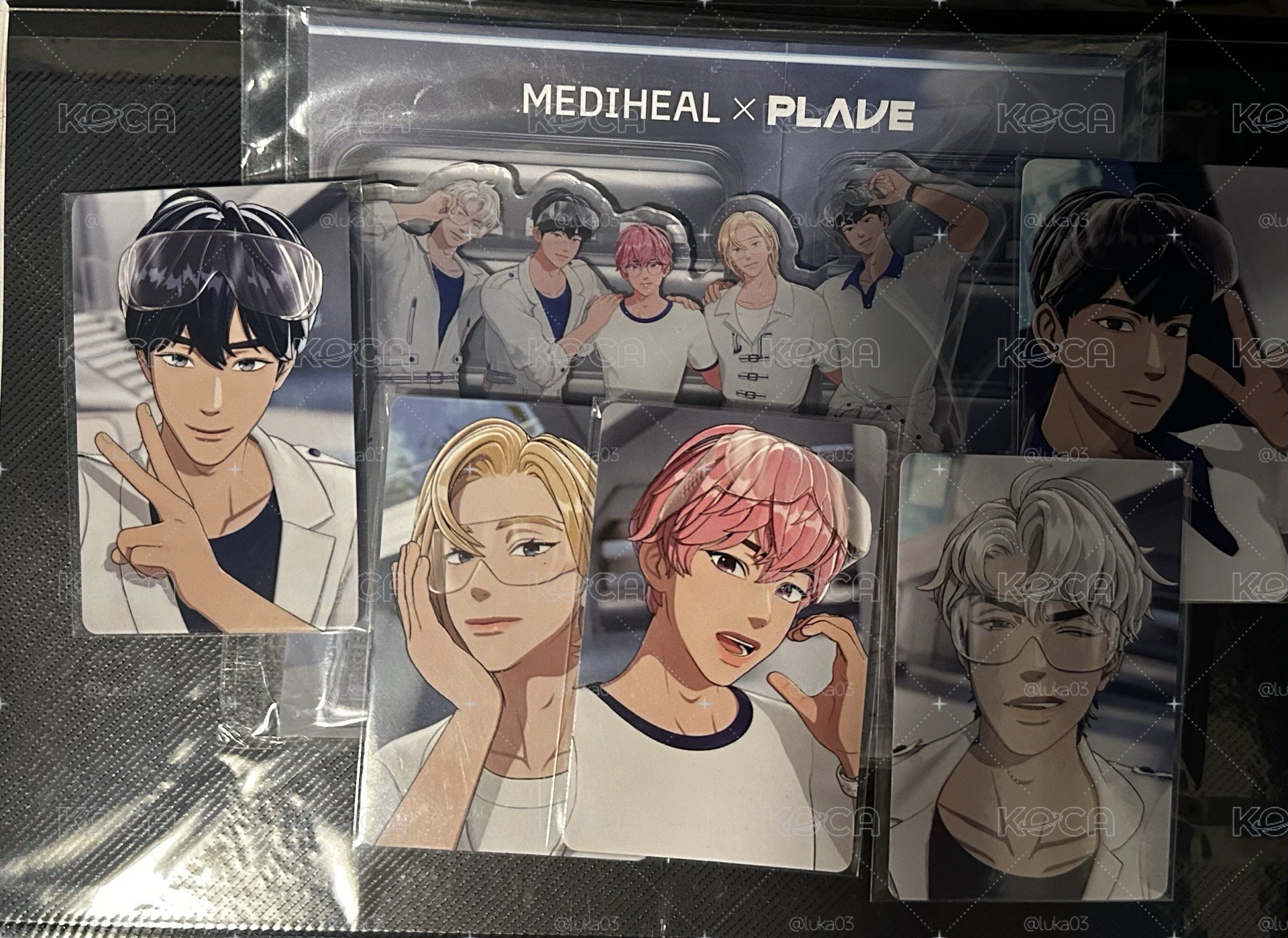 PLAVE x Mediheal 立牌+小卡組