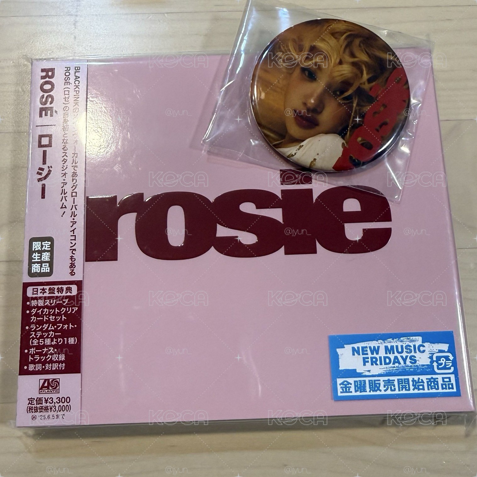 <ROSÉ>ROSIE日專_僅拆_附華納特典徽章