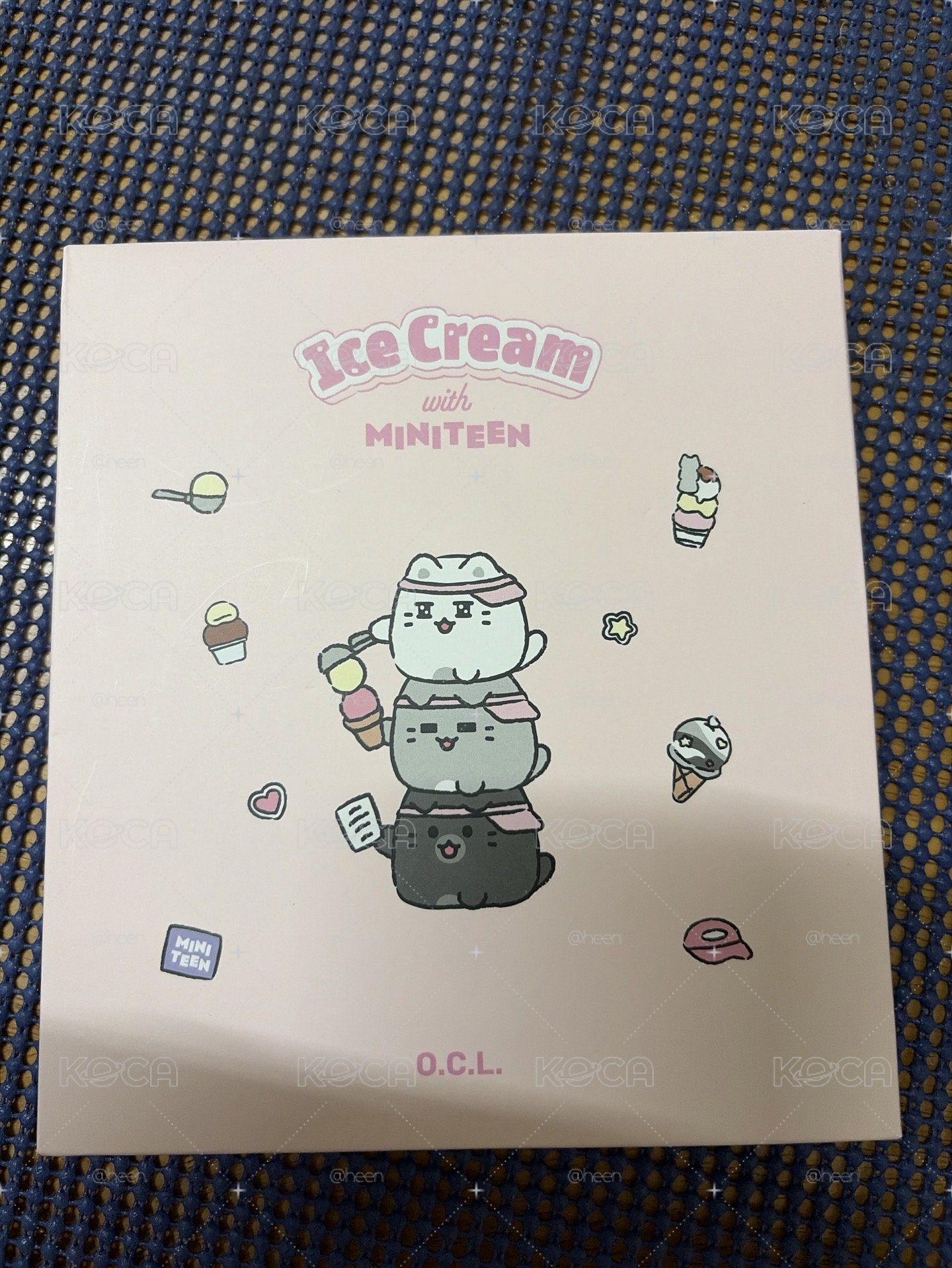 O.C.L.立牌現貨（韓國快閃店購入）