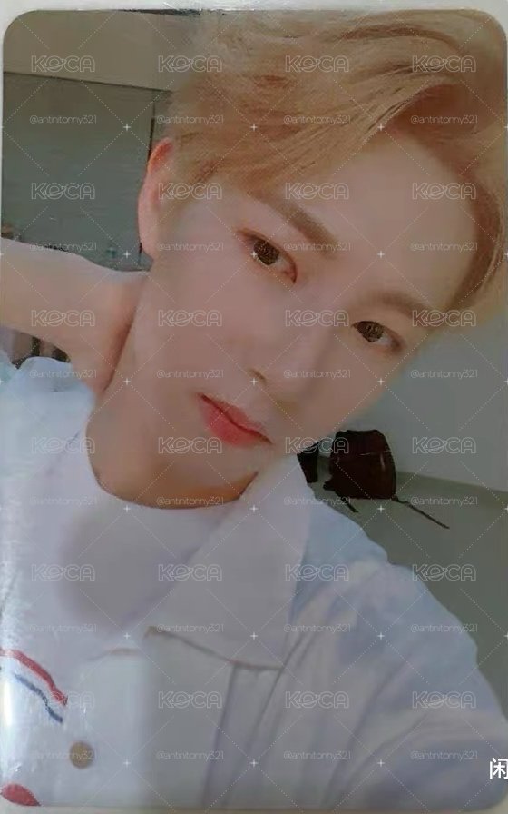 摸脖俊