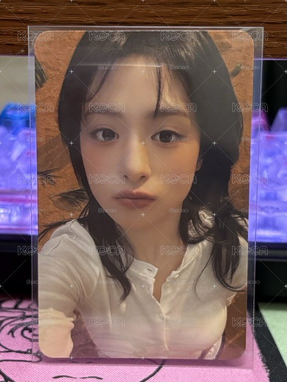 Ahyeon 二週年回憶紀念寫真 專輯卡