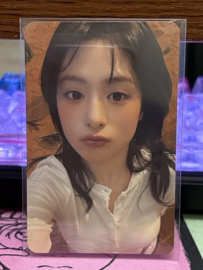 Ahyeon 二週年回憶紀念寫真 專輯卡 