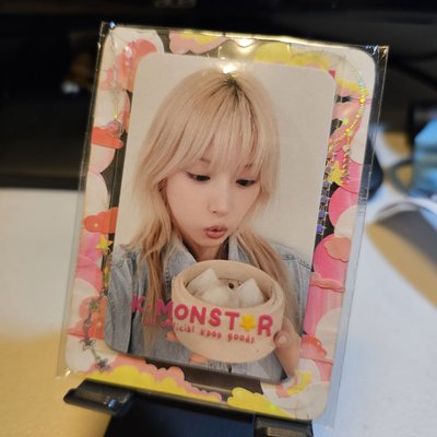 Jiwoo NMIXX 中背卡