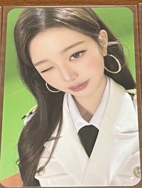 海軍員瑛