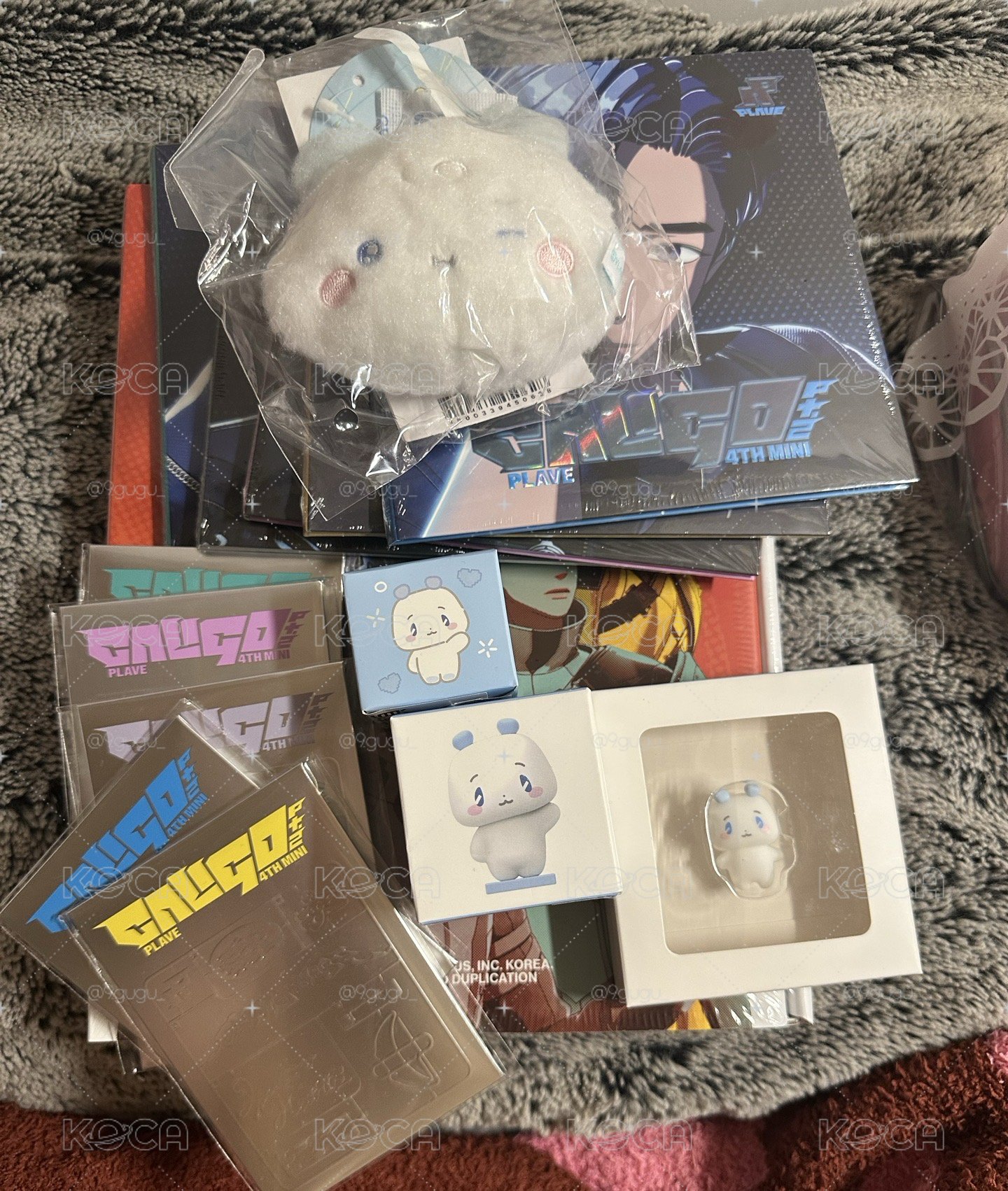 Plave 小公仔+鍵帽+充電線保護+捲尺+專輯