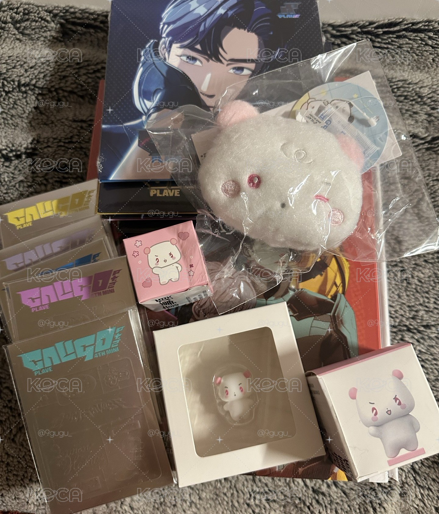 Plave 小公仔+鍵帽+充電線保護+捲尺+專輯
