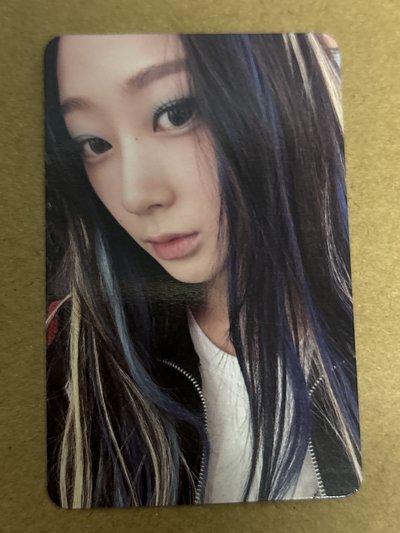 MY WORLD 專輯卡 poster版專卡 吉