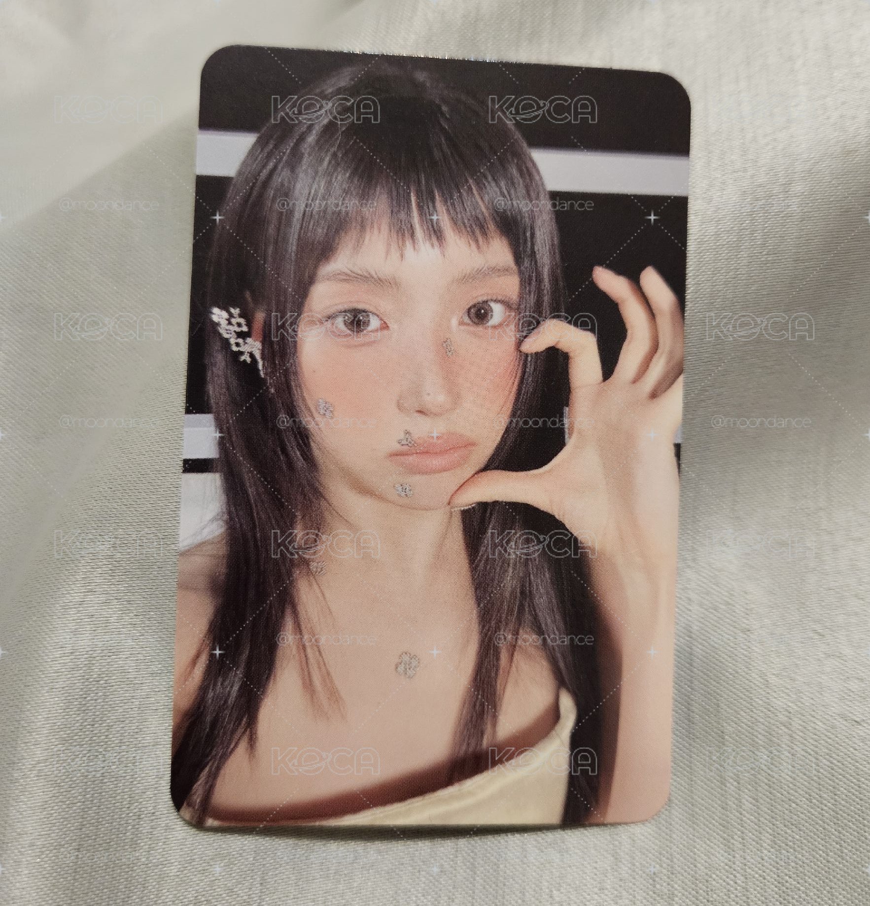 Heavy Serenade Heavy ver. 專輯卡 Jiwoo 智友 臉頰比心