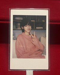 四週年粉衣