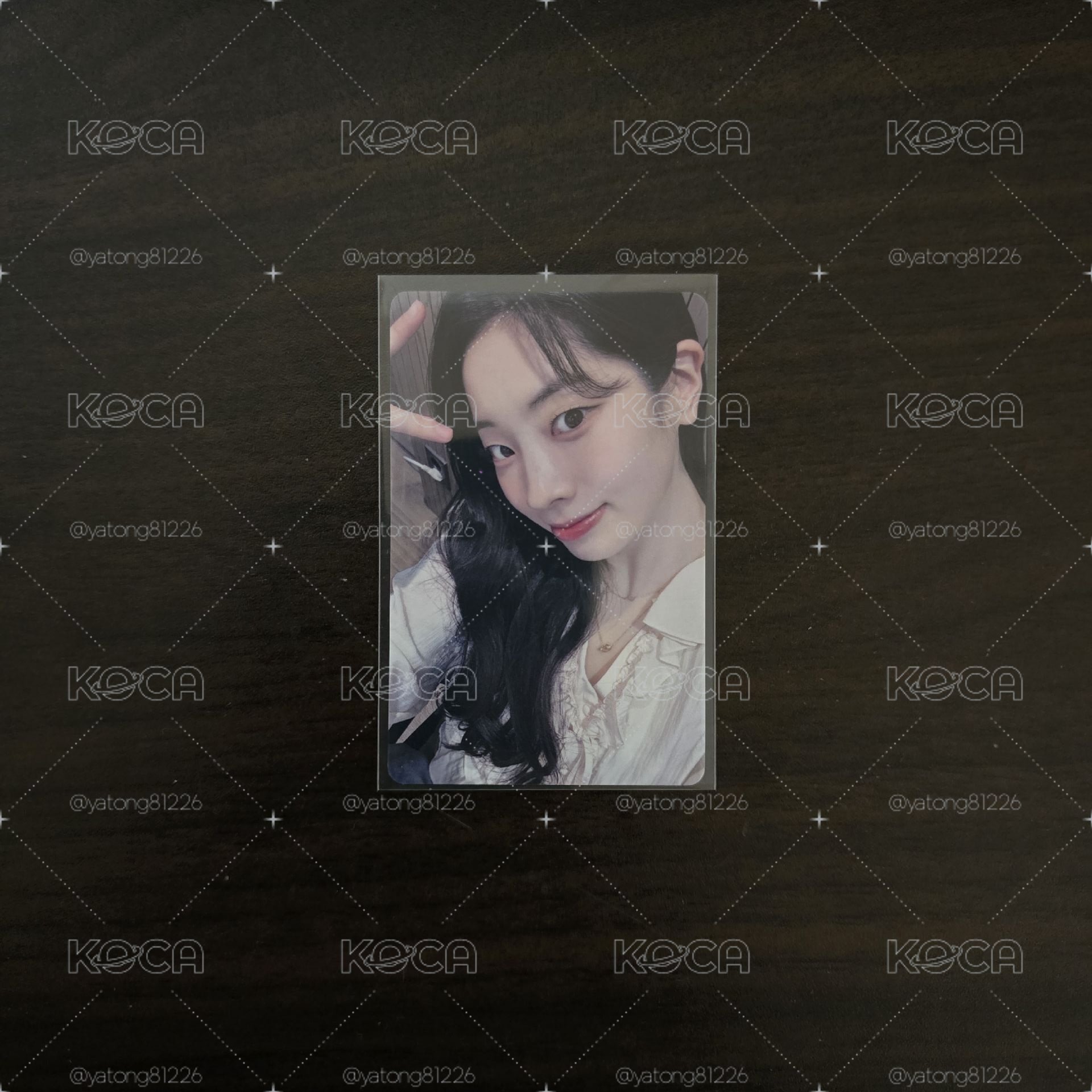 TWICE 多賢 THIS IS FOR yzy 合影1.0