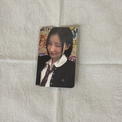 校服角