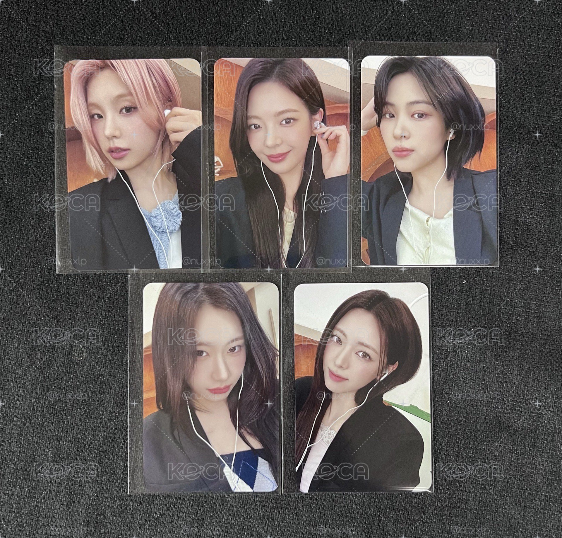 ITZY 社員一套