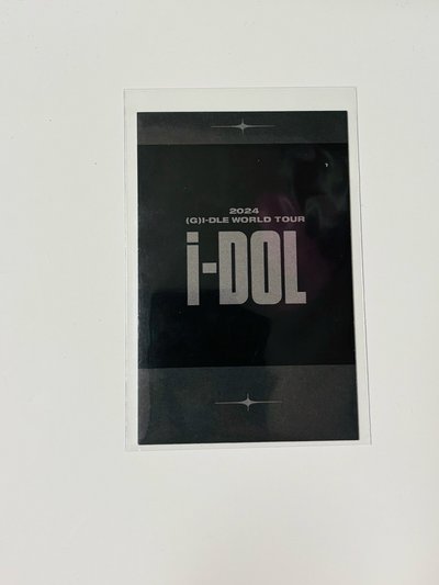 【現貨官方】(G)I-DLE 雨琦 2024 World Tour《iDOL》演唱會場週隨機拍立得 黑衣舞台款