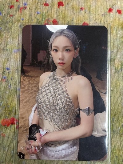 太妍 taeyeon INVU DCTY