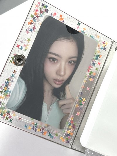 KK • kya場週卡冊