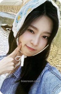 2025 seasons greetings    簽售卡 