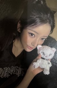 BITE NOW  KITTY PLUSH ver. 專輯卡 
