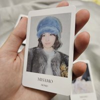 MISAMO 正規一 PLAY Showcase 周邊卡 MOMO 拆售 藍色毛帽 