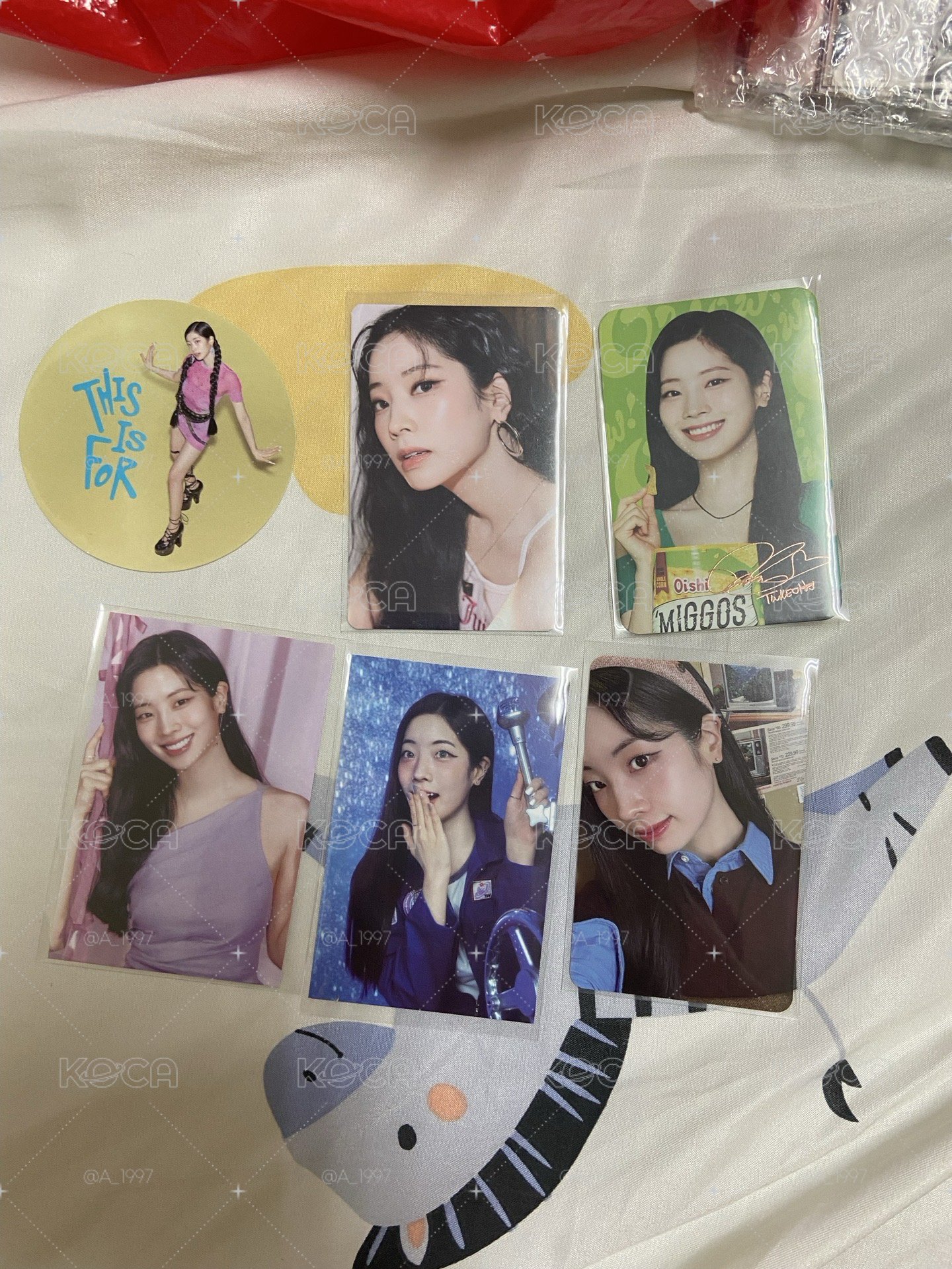 TWICE 多賢官方小卡
