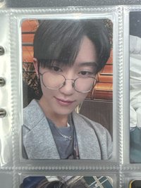 yzy C簽售卡八