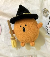 女巫可樂餅（吊牌有損左滑可看）