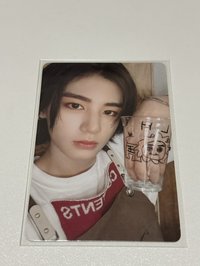 nice ver.手放在杯子裡