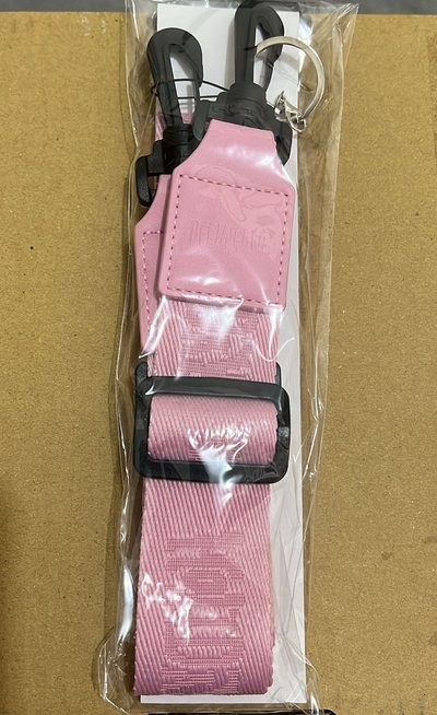 HOLIDAY 掛繩背帶