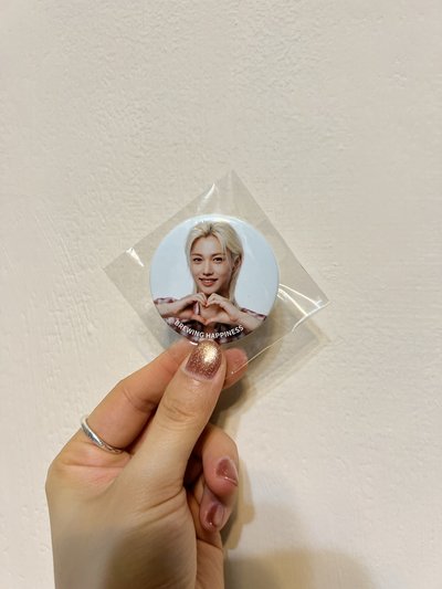 Felix貢茶聯名杯套、胸章