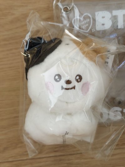 BT21 BABY MORE FLUFFY 毛絨鑰匙圈