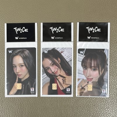 TWICE 十週年WOWPASS交通卡