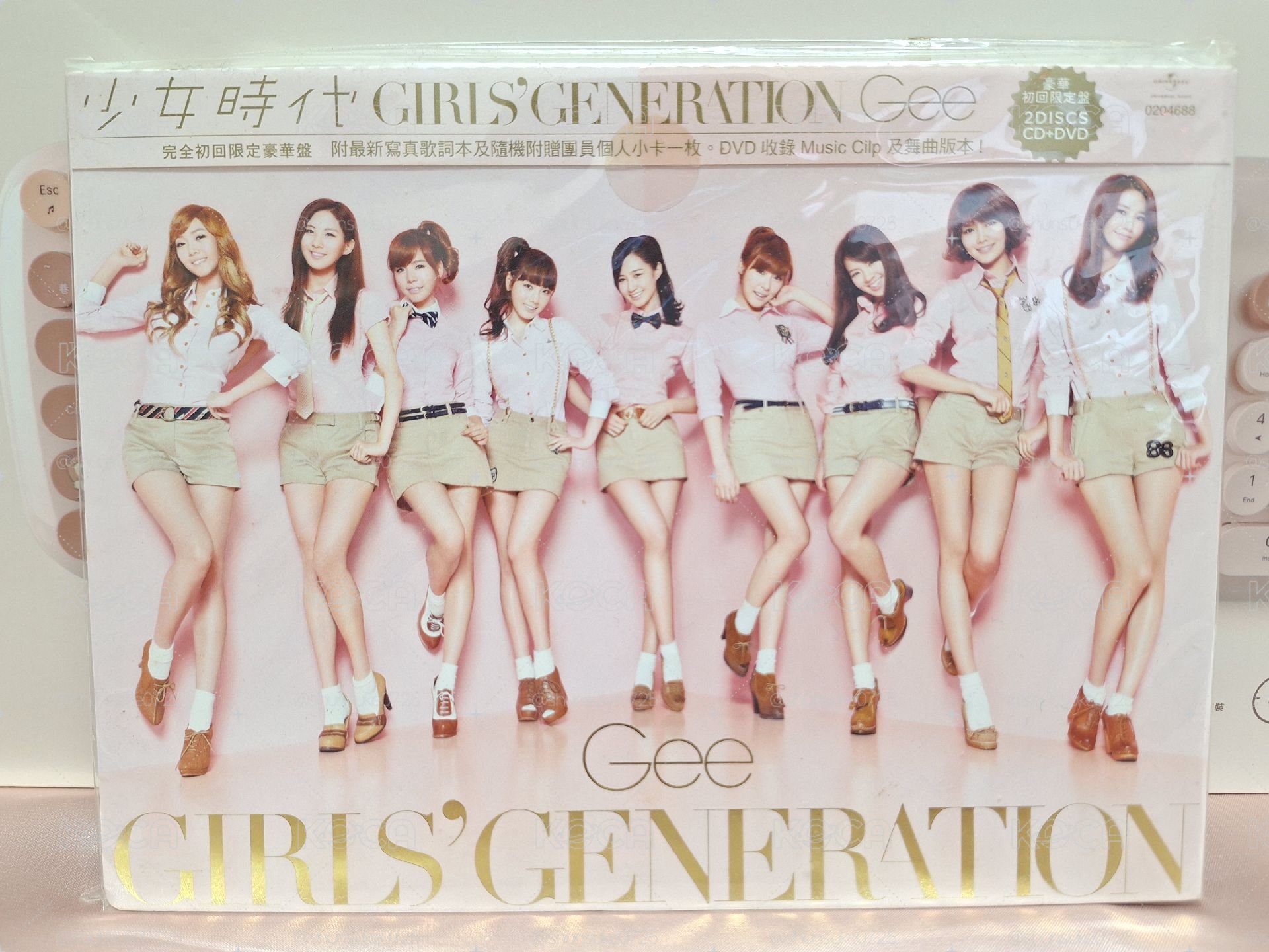 Gee日版 CD+DVD 台壓