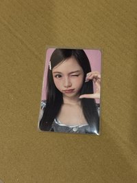 上排右Carmen 