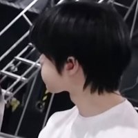 u06