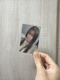 莉拖下巴