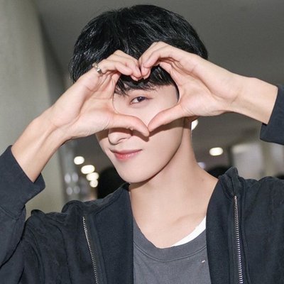 SEVENTEEN 碩小卡