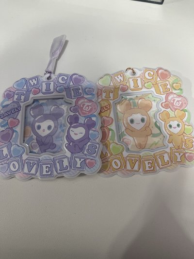 TWICE萬代食玩卡套