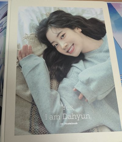Yes, I am Dahyun 白版（請看商品說明）
