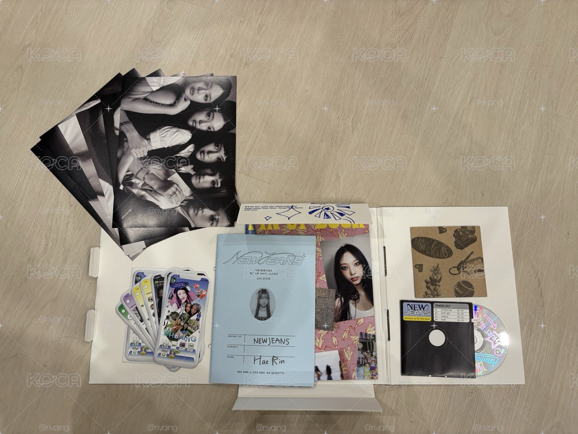 NewJeans Haerin Bluebook 藍書 空專