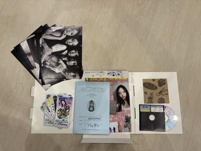 NewJeans Haerin Bluebook 藍書 空專
