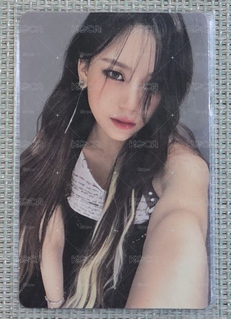 VIVIZ 迷四 專輯卡 fake ver. Umji 嚴智
