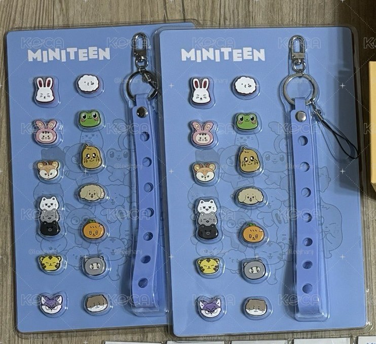 miniteen手燈吊飾、貼紙組💫