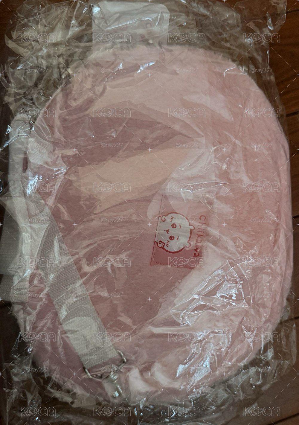 吉伊卡哇毛絨側背小包